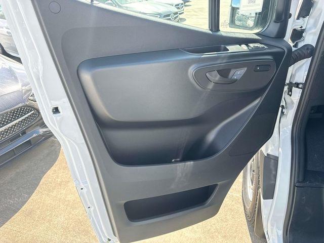 new 2025 Mercedes-Benz Sprinter 2500 car