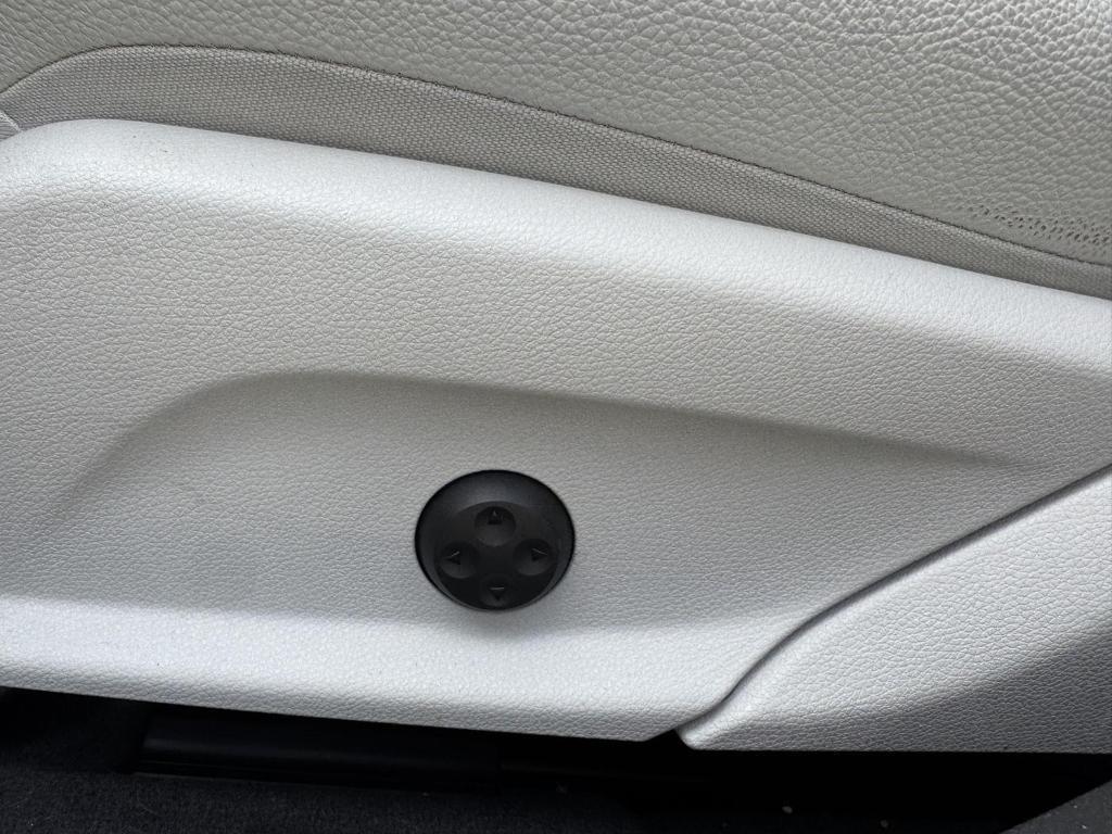 used 2022 Mercedes-Benz E-Class car, priced at $40,961