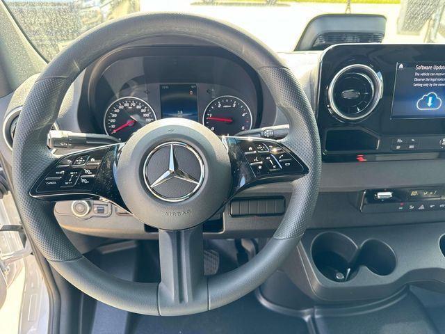 new 2025 Mercedes-Benz Sprinter 2500 car