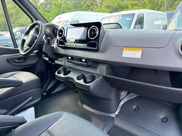 new 2025 Mercedes-Benz Sprinter 2500 car