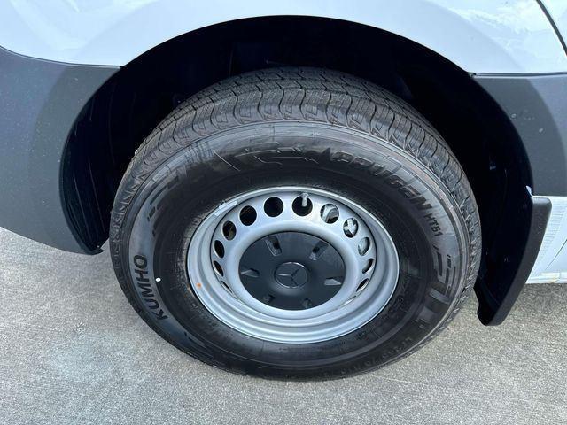 new 2025 Mercedes-Benz Sprinter 2500 car