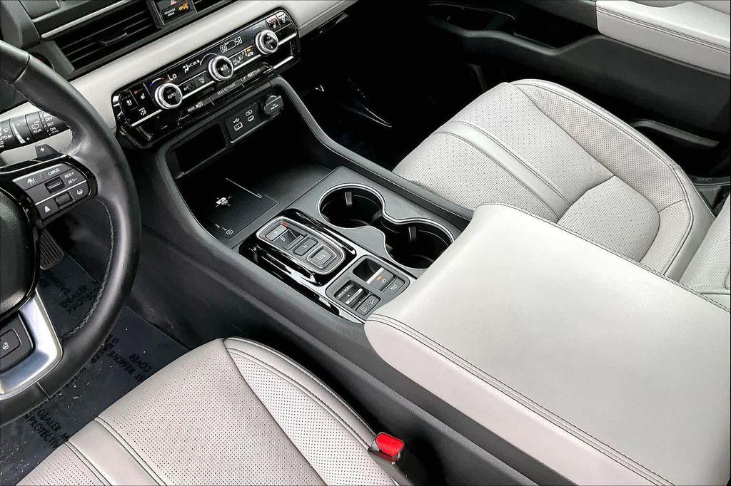 used 2024 Honda Pilot car, priced at $42,298