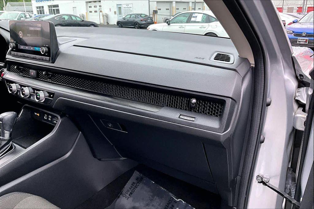 used 2023 Honda CR-V car, priced at $28,899
