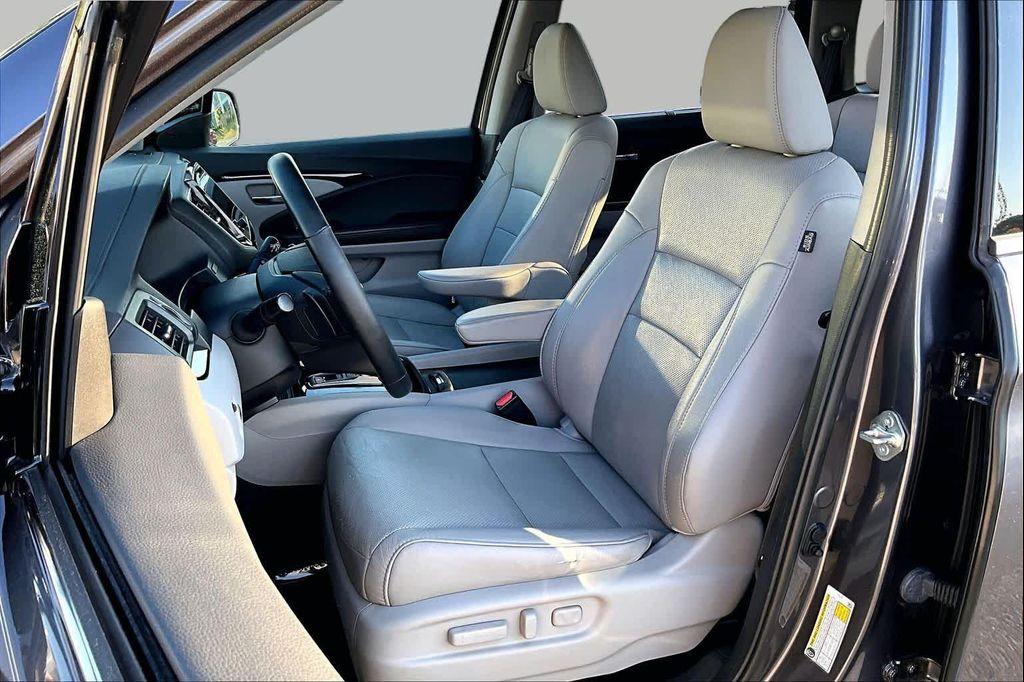 used 2020 Honda Pilot car, priced at $25,998