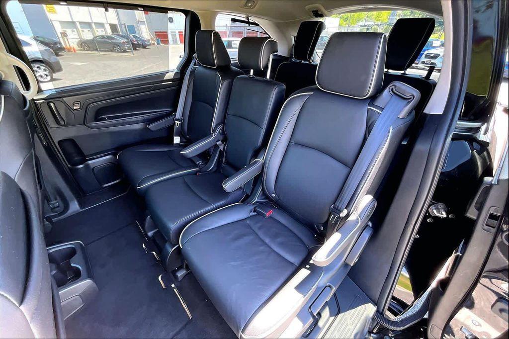 used 2025 Honda Odyssey car, priced at $42,718