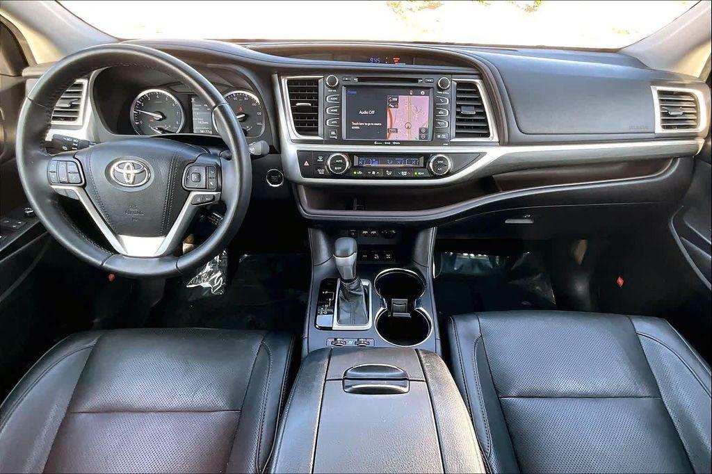 used 2019 Toyota Highlander car, priced at $24,499