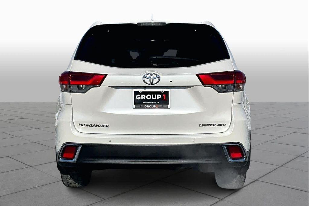 used 2019 Toyota Highlander car, priced at $24,499