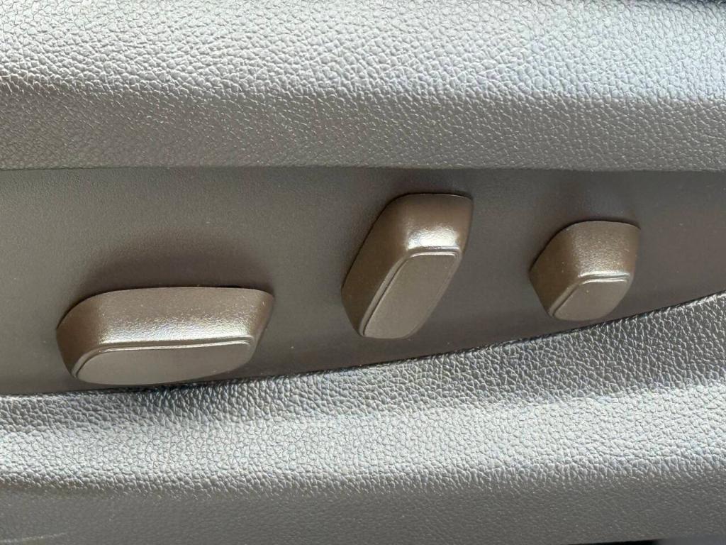 used 2018 GMC Sierra 1500 car, priced at $26,598