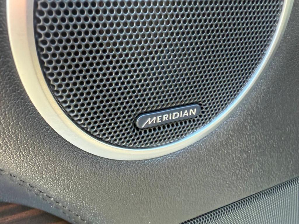 used 2016 Land Rover Range Rover car, priced at $18,998