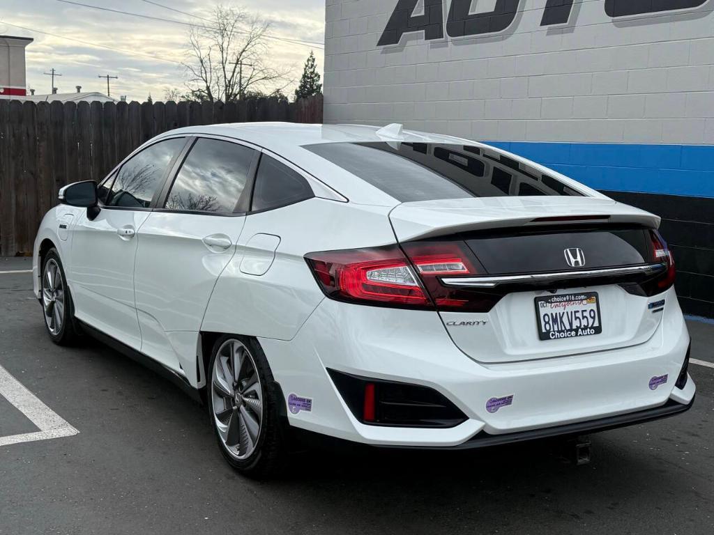 used 2019 Honda Clarity Plug-In Hybrid car, priced at $14,998