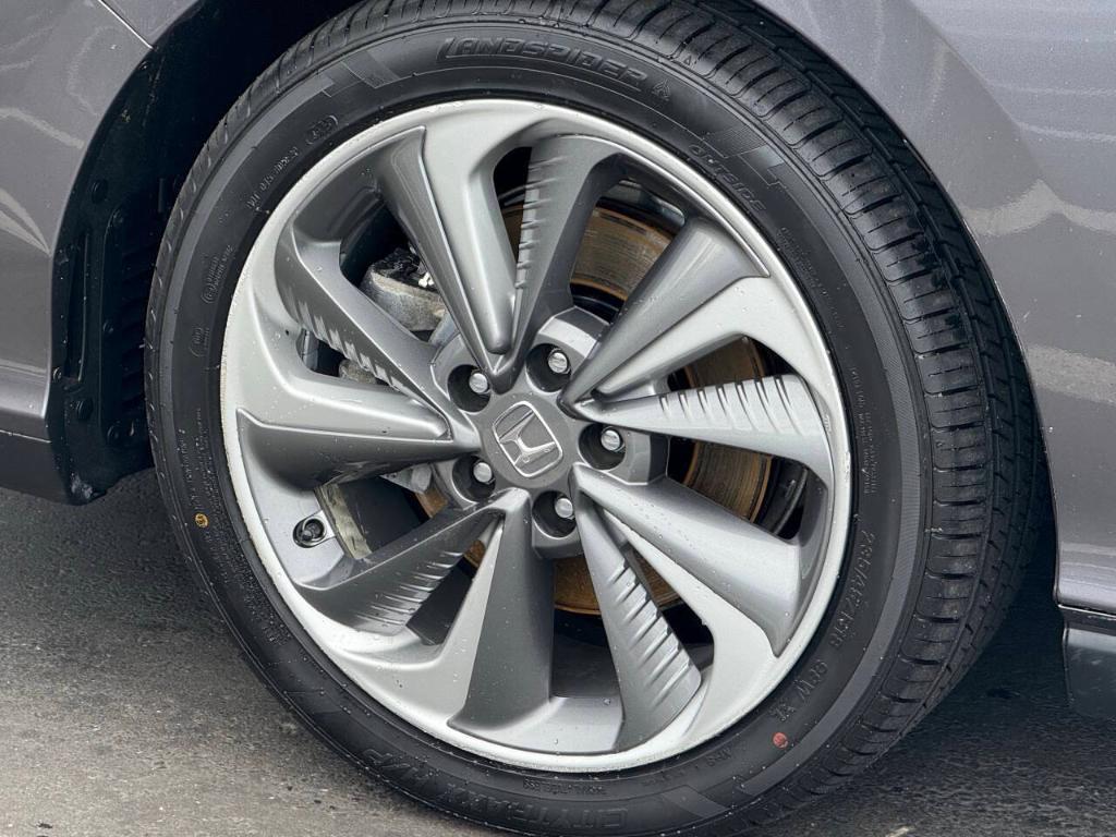 used 2018 Honda Clarity Plug-In Hybrid car, priced at $15,598