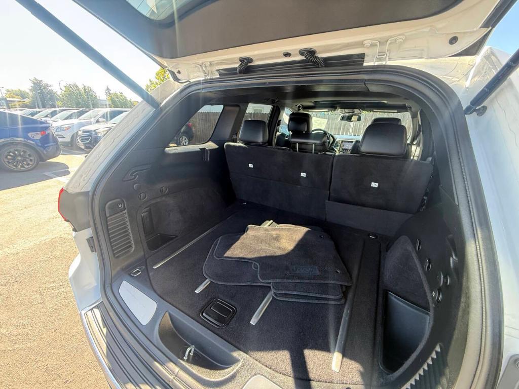 used 2015 Jeep Grand Cherokee car, priced at $10,598