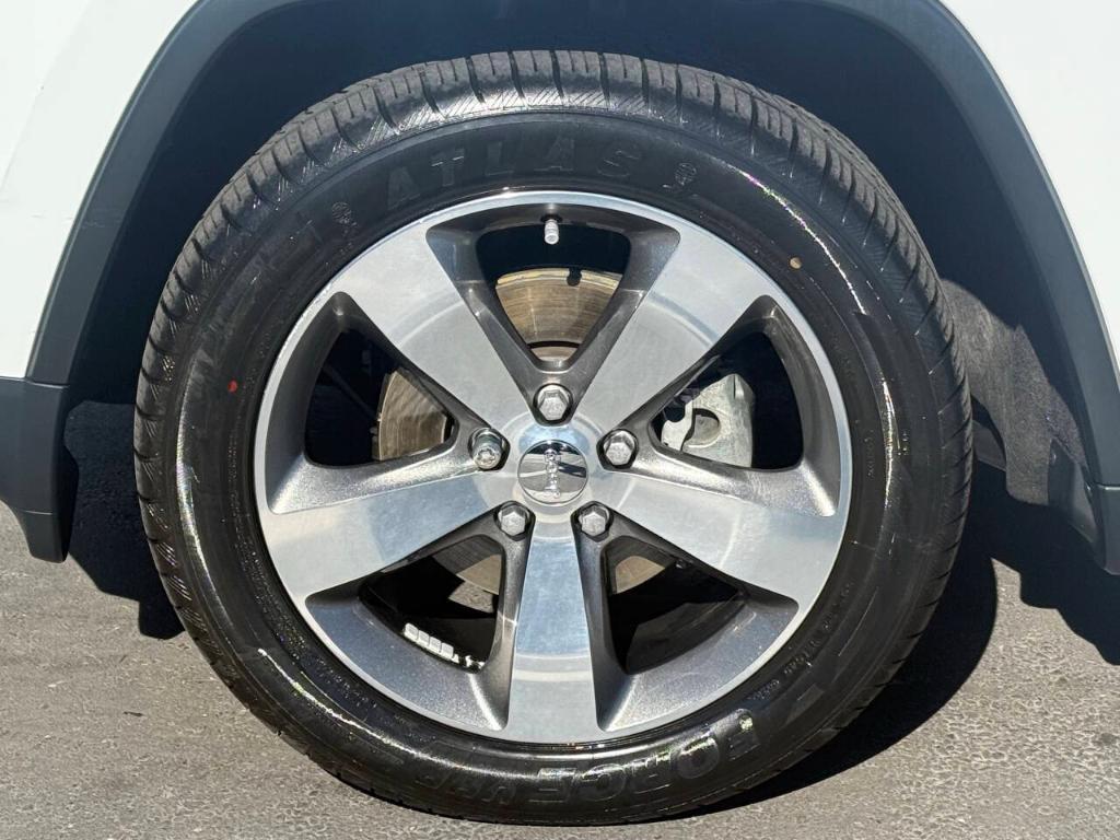 used 2015 Jeep Grand Cherokee car, priced at $10,598