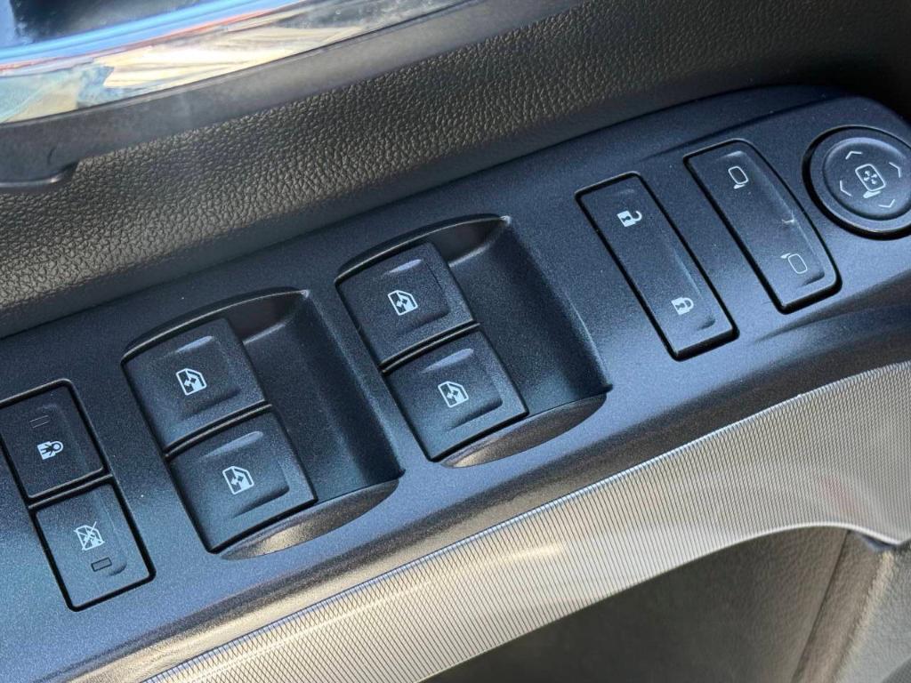 used 2015 Chevrolet Silverado 1500 car, priced at $20,998