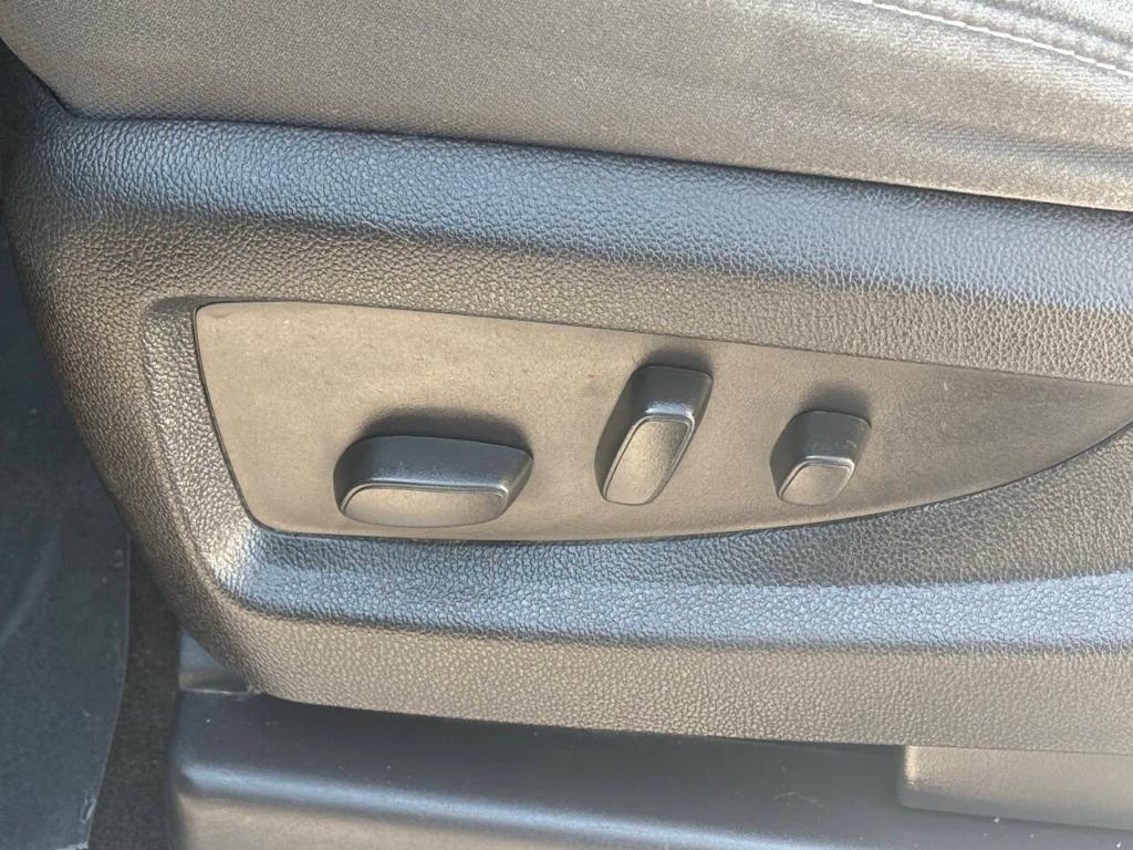 used 2015 Chevrolet Silverado 1500 car, priced at $20,998