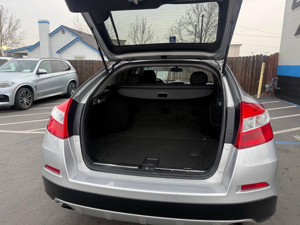 used 2013 Honda Crosstour car, priced at $9,998