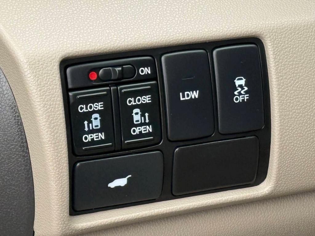 used 2016 Honda Odyssey car, priced at $14,998