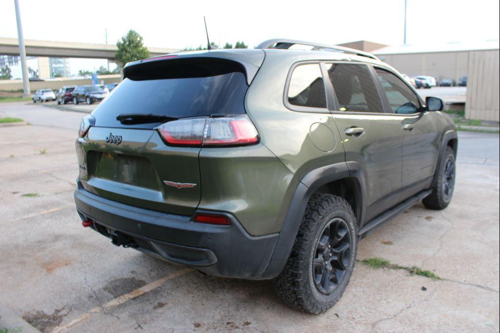 used 2019 Jeep Cherokee car, priced at $9,499