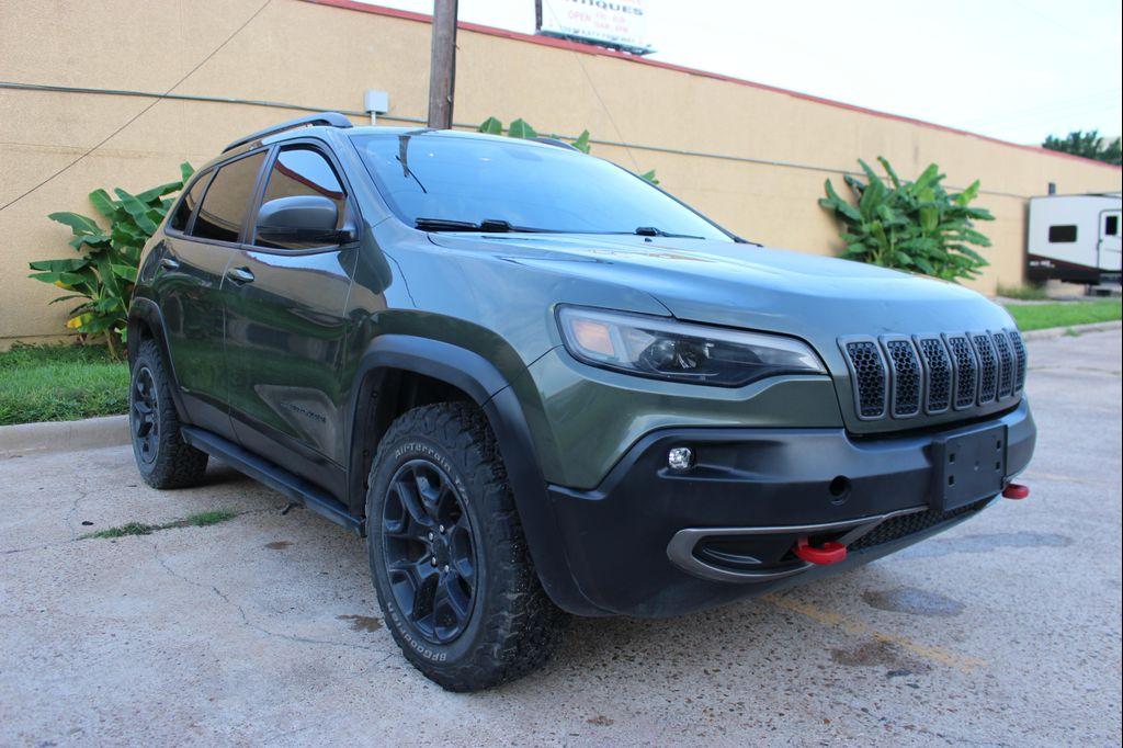 used 2019 Jeep Cherokee car, priced at $9,499