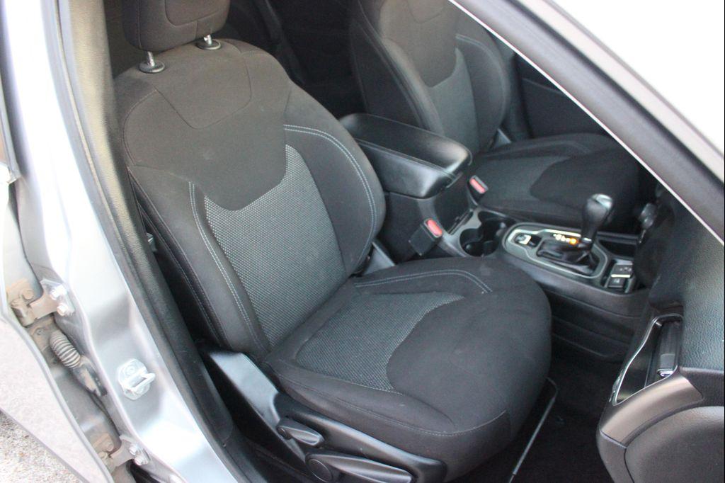 used 2019 Jeep Cherokee car, priced at $9,999