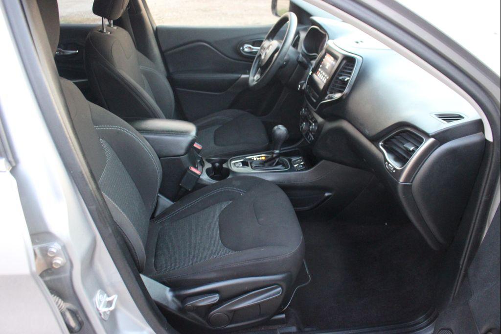 used 2019 Jeep Cherokee car, priced at $9,999