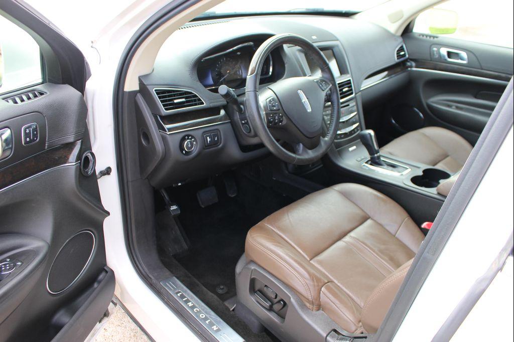 used 2018 Lincoln MKT car, priced at $12,699