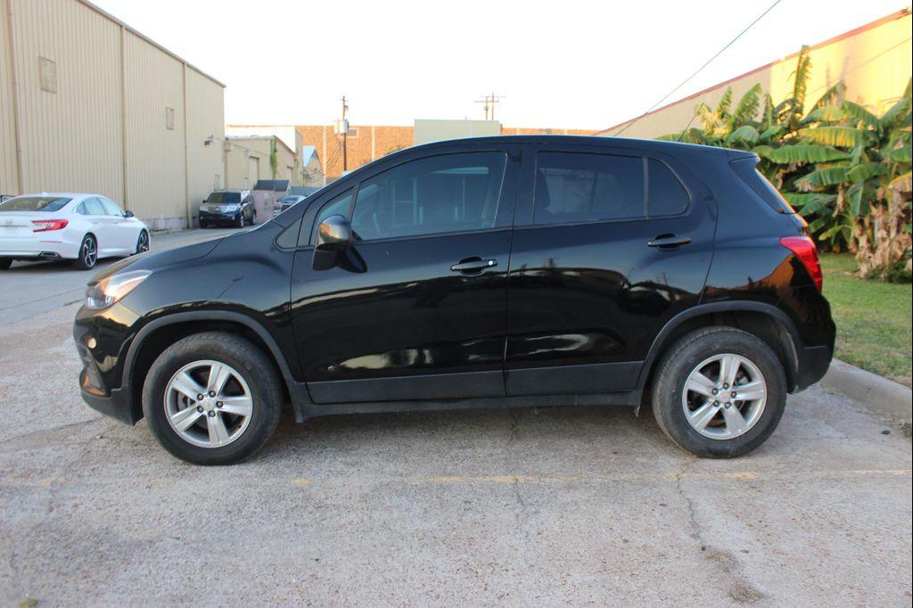 used 2022 Chevrolet Trax car, priced at $9,999
