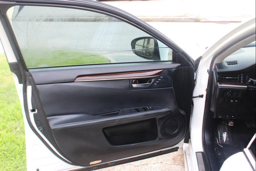 used 2013 Lexus ES 350 car, priced at $9,999