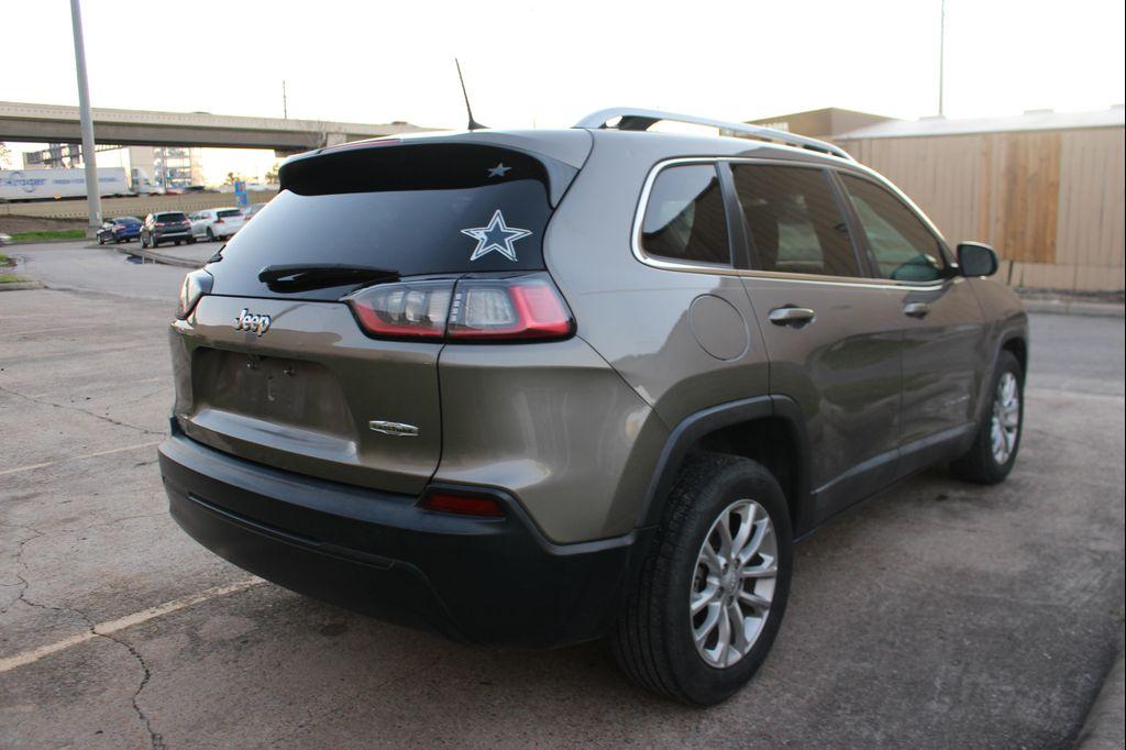 used 2019 Jeep Cherokee car, priced at $10,499