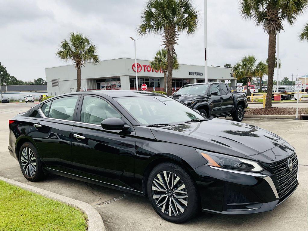 used 2025 Nissan Altima car, priced at $21,524