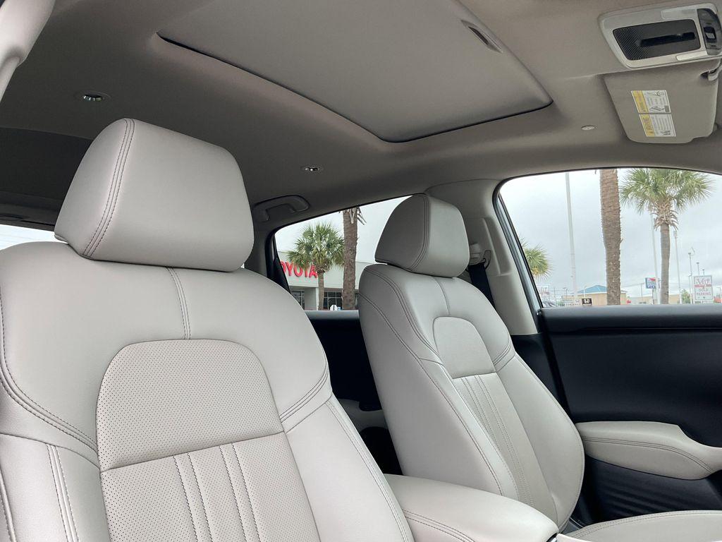 used 2025 Honda HR-V car, priced at $29,924