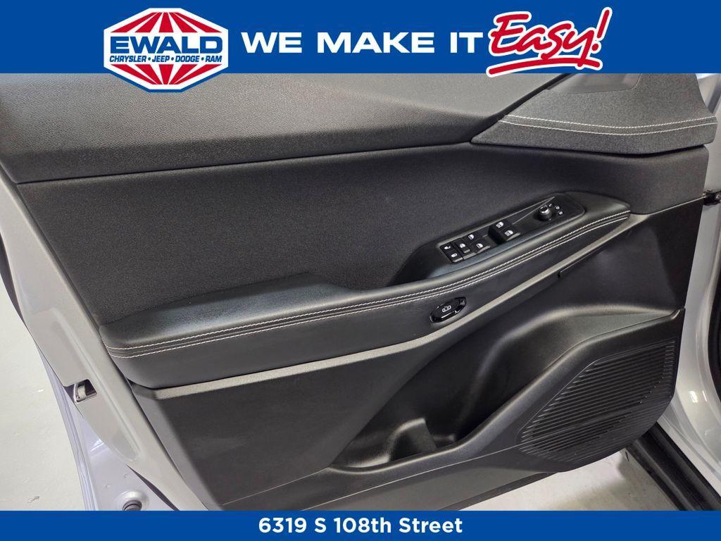 new 2026 Jeep Cherokee car, priced at $38,813