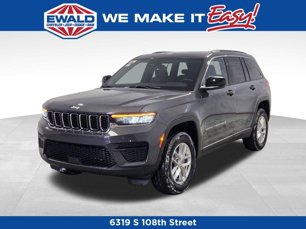 new 2025 Jeep Grand Cherokee car, priced at $39,993