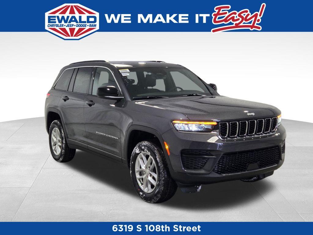 new 2025 Jeep Grand Cherokee car, priced at $39,993