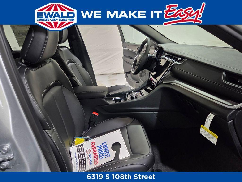 new 2025 Jeep Grand Cherokee L car, priced at $49,781