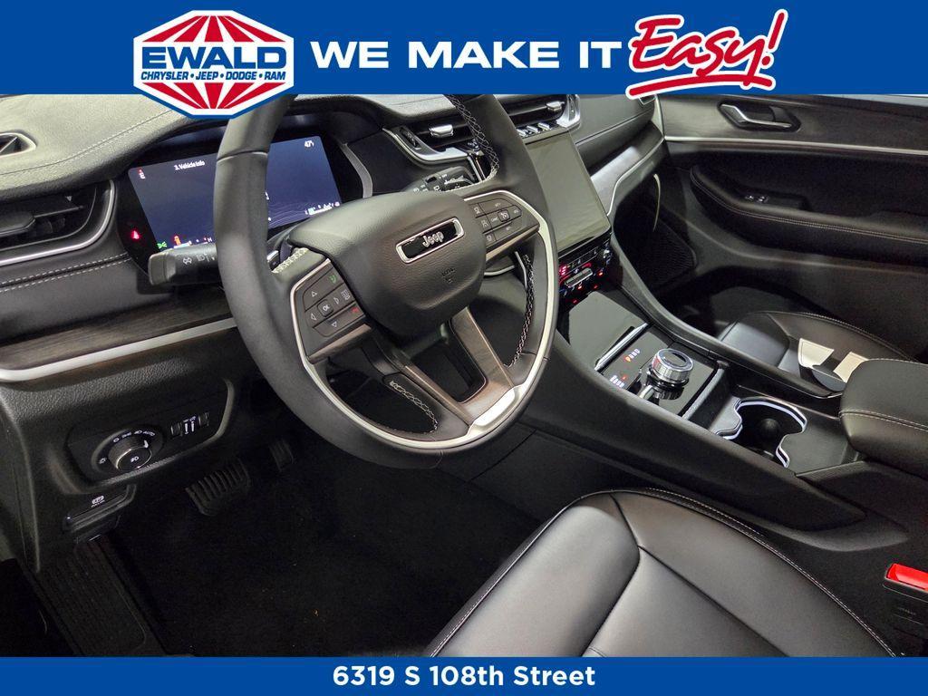 new 2025 Jeep Grand Cherokee L car, priced at $49,781