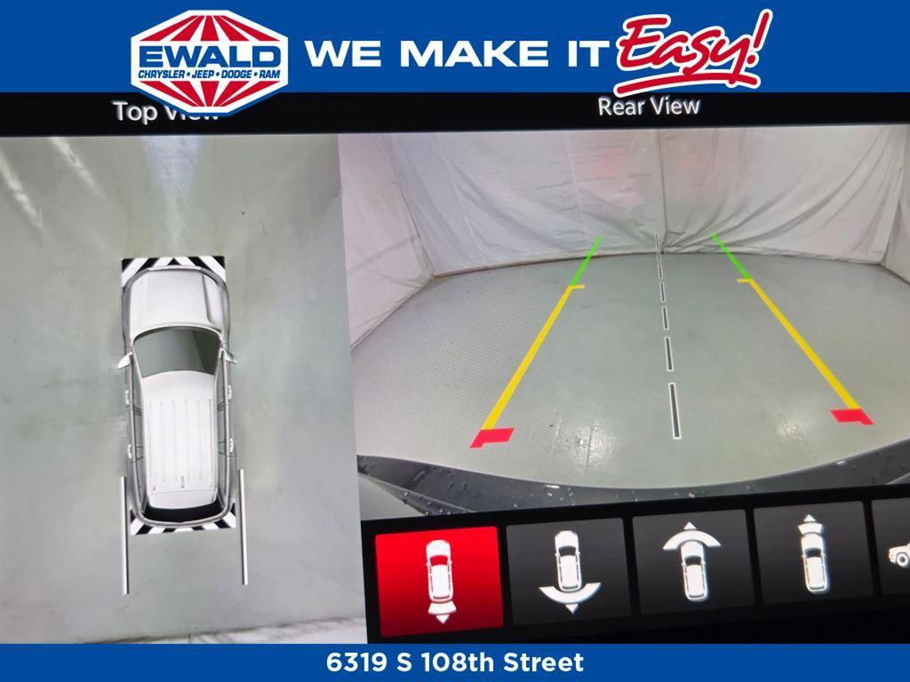 new 2025 Jeep Grand Cherokee car, priced at $50,215