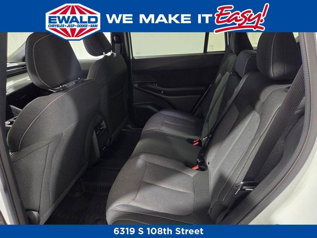 new 2026 Jeep Cherokee car, priced at $38,527