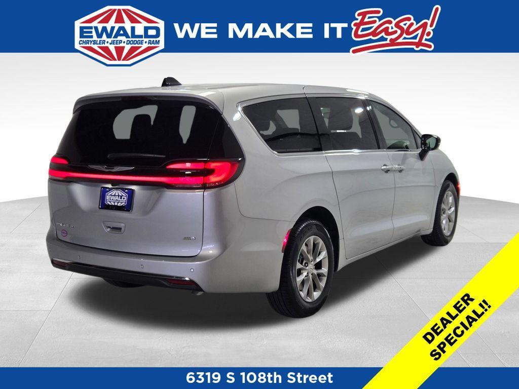 new 2026 Chrysler Pacifica car, priced at $40,812