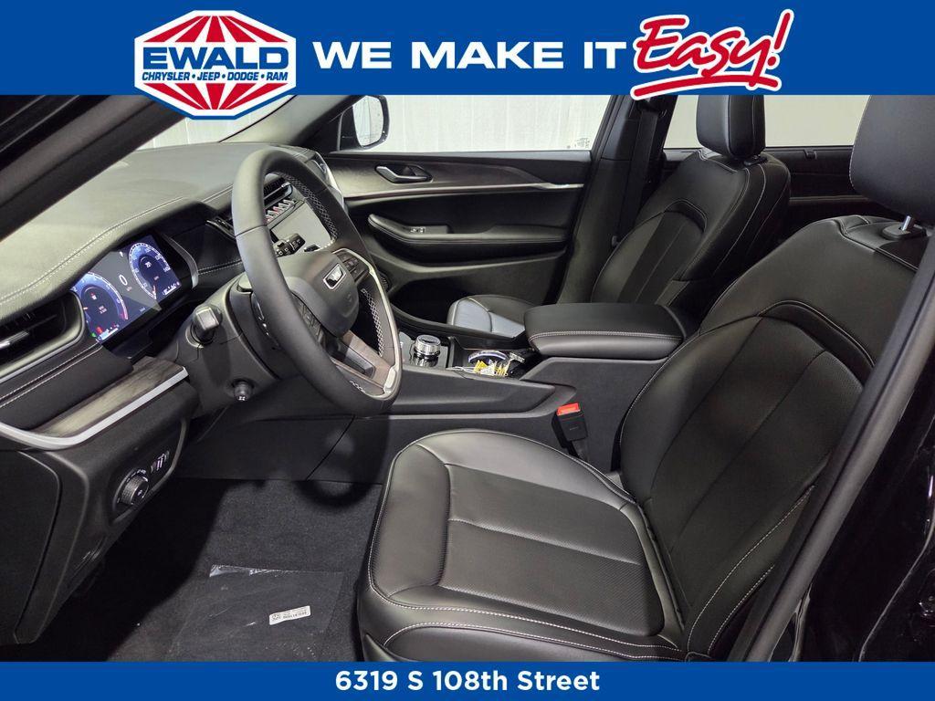 new 2025 Jeep Grand Cherokee L car, priced at $52,037