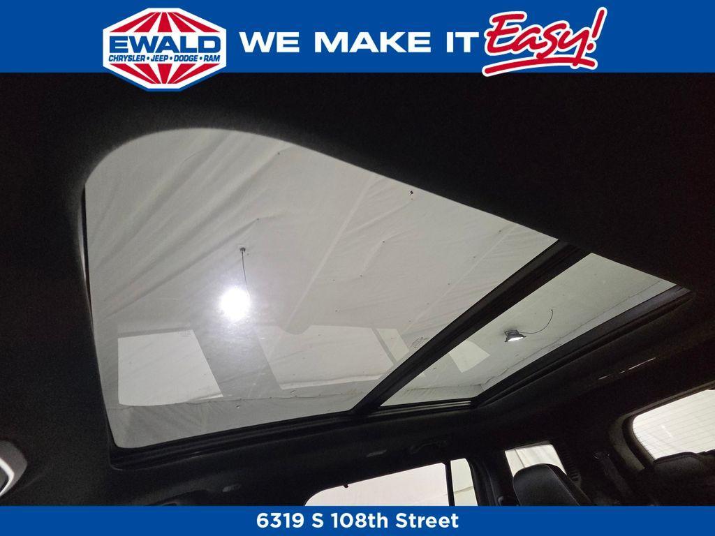 new 2025 Jeep Grand Cherokee L car, priced at $52,037