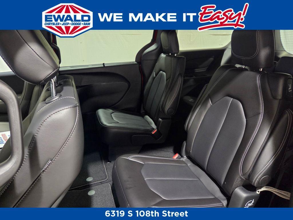 new 2026 Chrysler Pacifica car, priced at $43,257