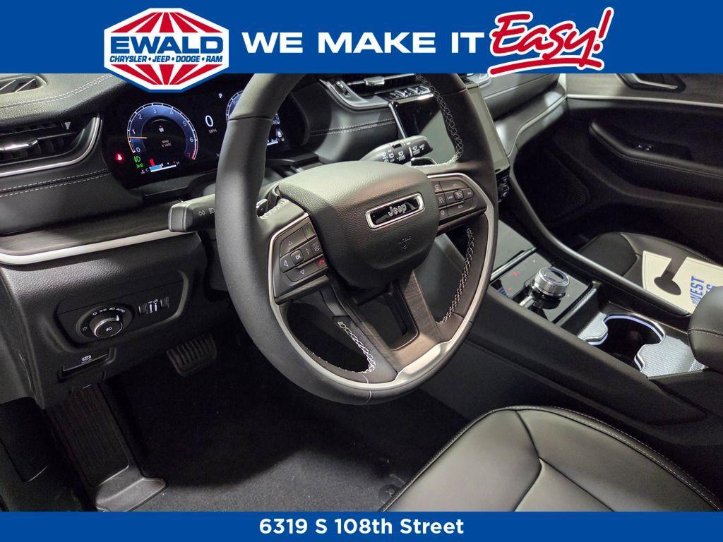 new 2025 Jeep Grand Cherokee car, priced at $42,866