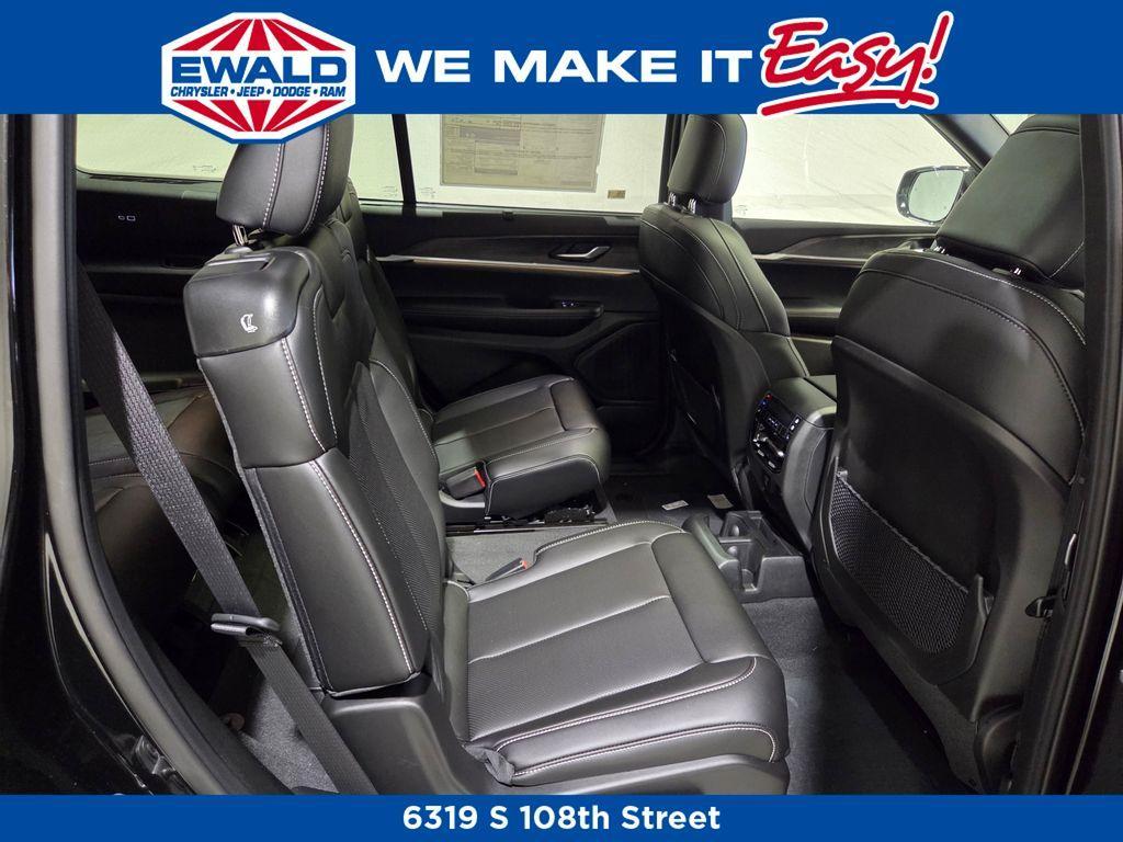 new 2025 Jeep Grand Cherokee L car, priced at $48,287