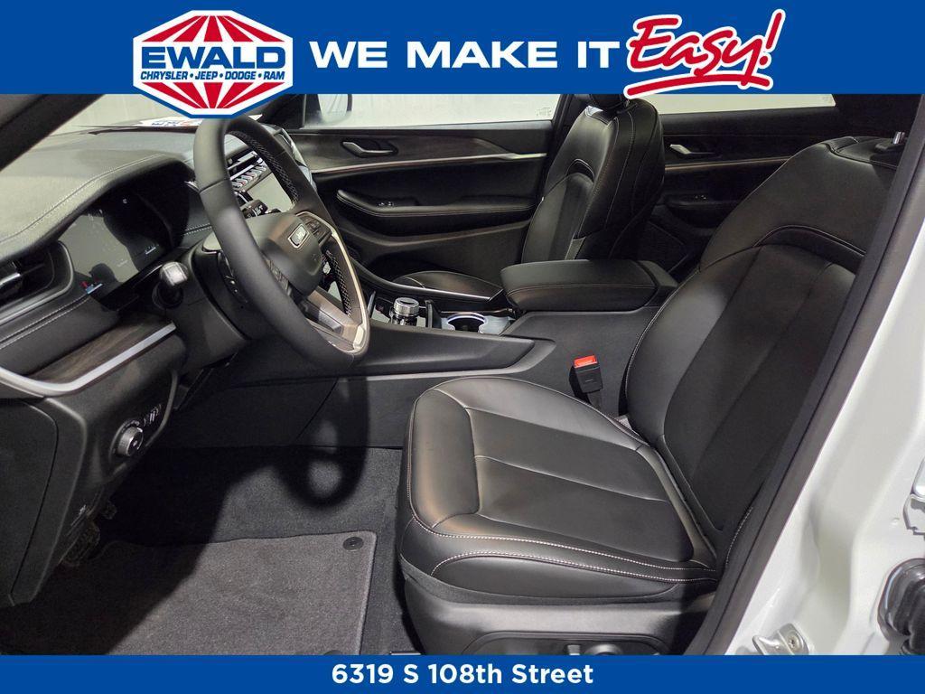 new 2025 Jeep Grand Cherokee L car, priced at $49,735