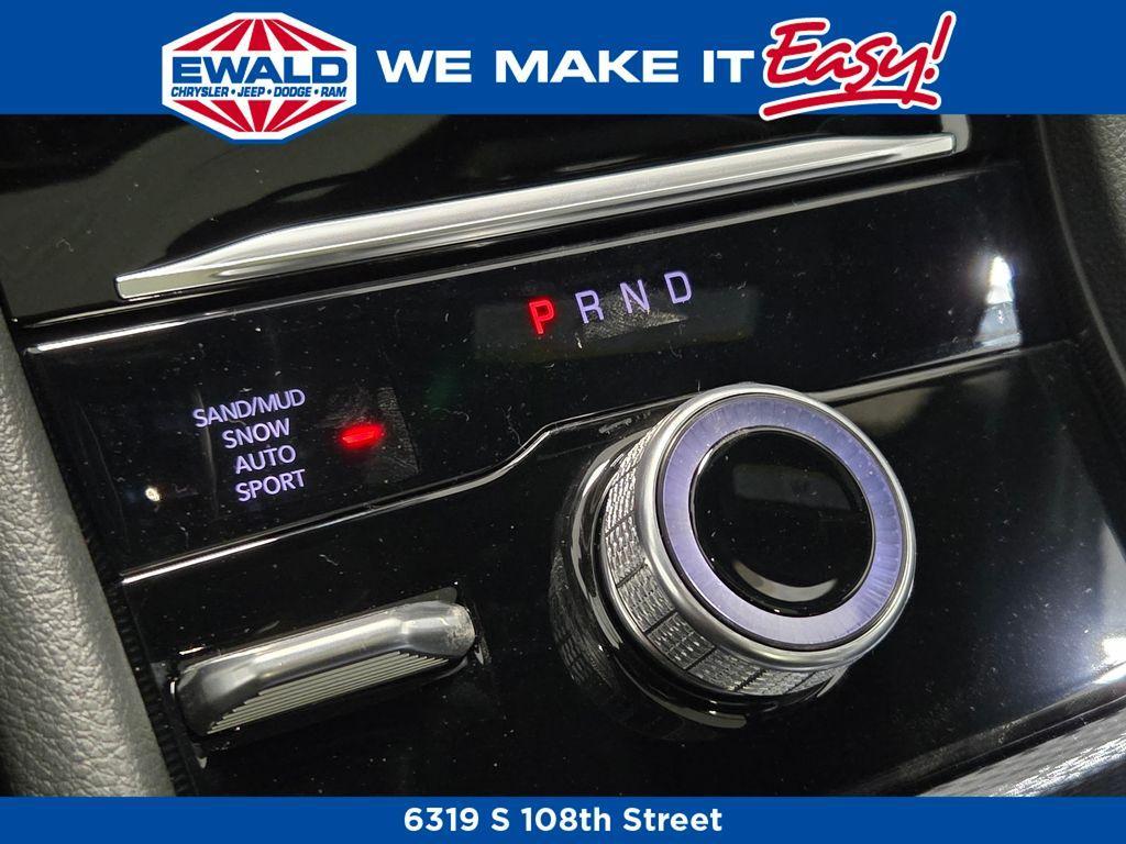 new 2025 Jeep Grand Cherokee L car, priced at $49,735