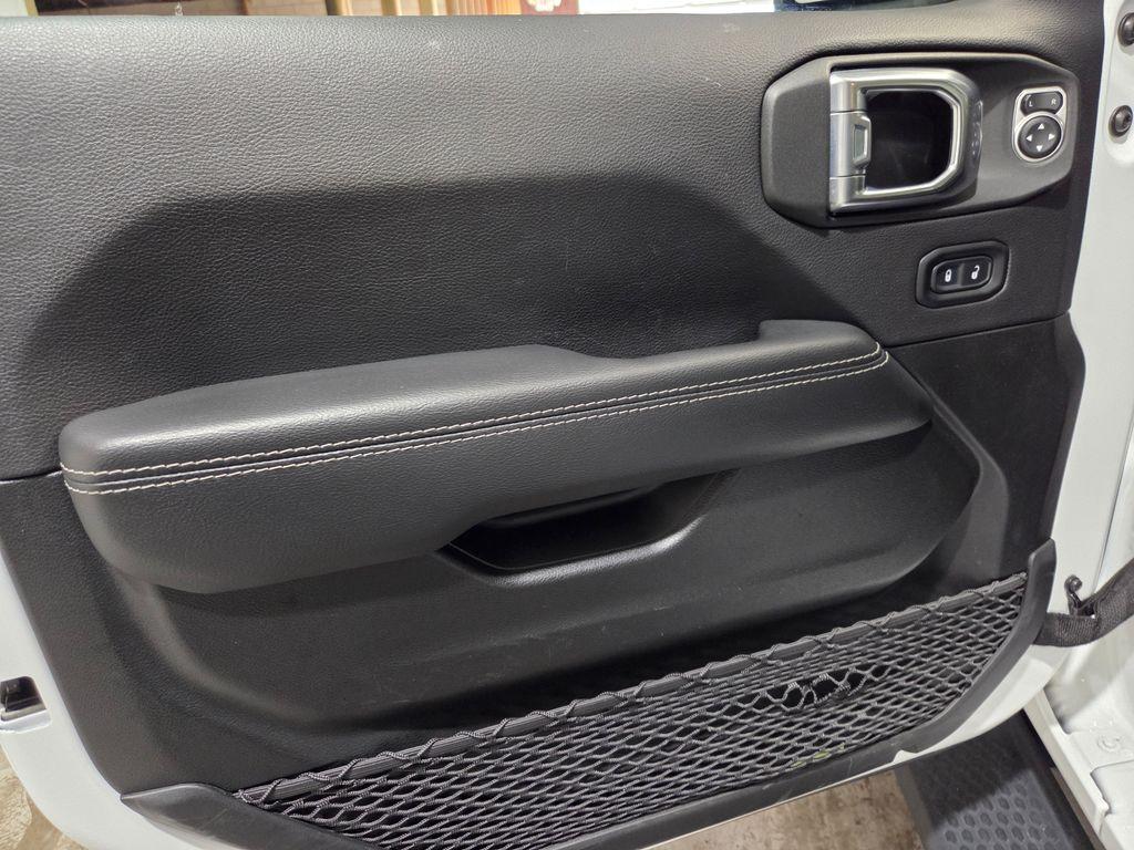 used 2022 Jeep Wrangler Unlimited car, priced at $33,410