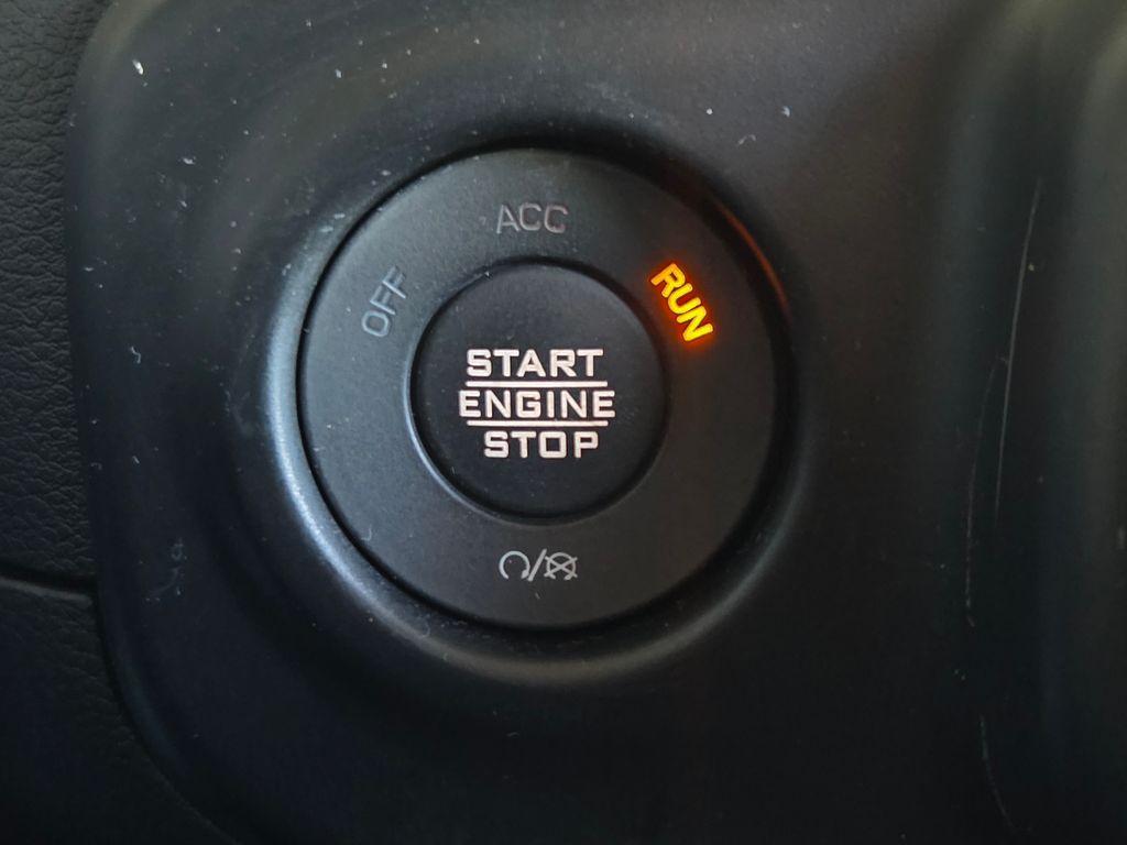 used 2022 Jeep Wrangler Unlimited car, priced at $33,410