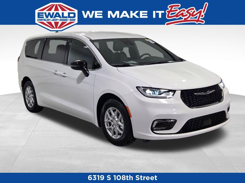 new 2026 Chrysler Pacifica car, priced at $41,566