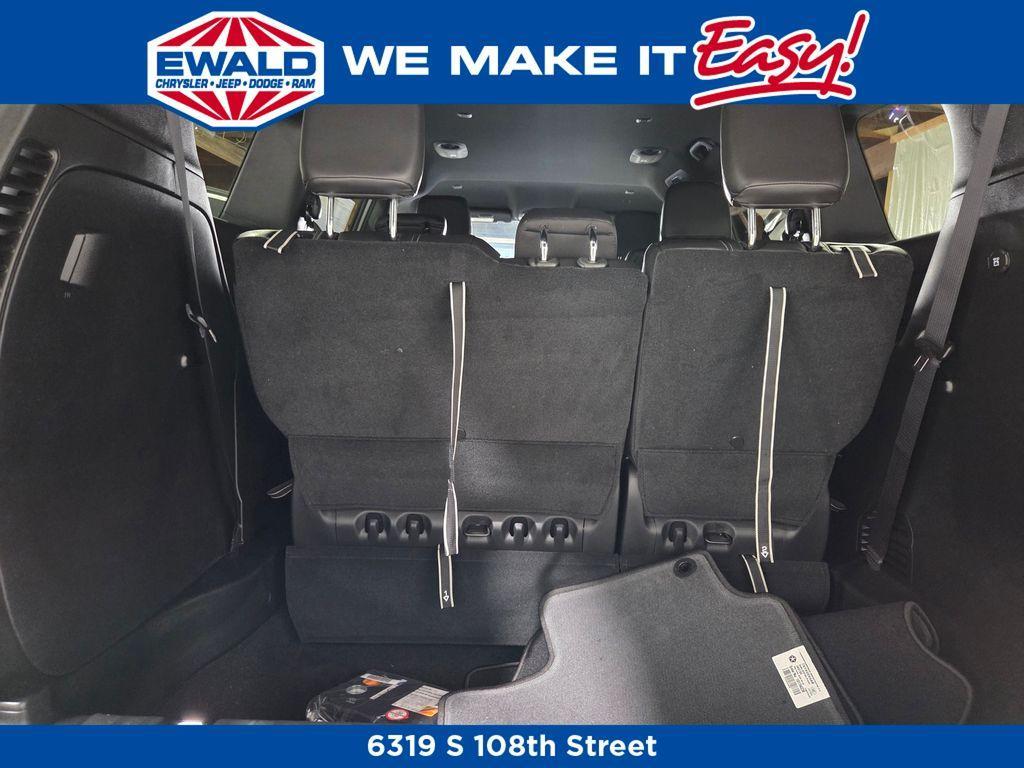 new 2026 Chrysler Pacifica car, priced at $41,566